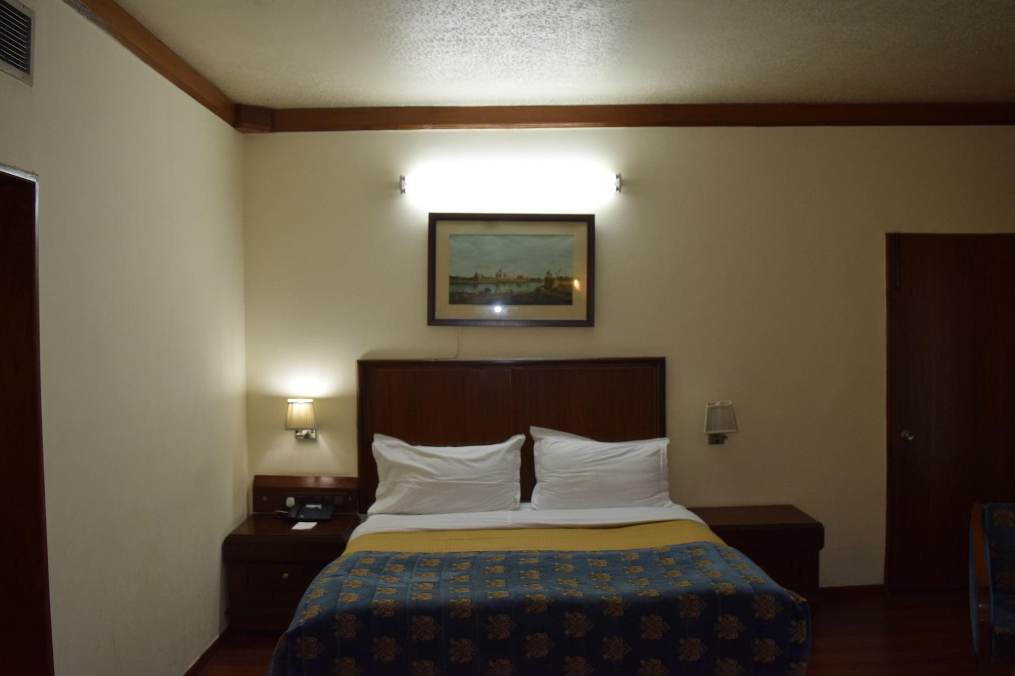 Hotel Samrat, นิวเดลี ภายนอก รูปภาพ