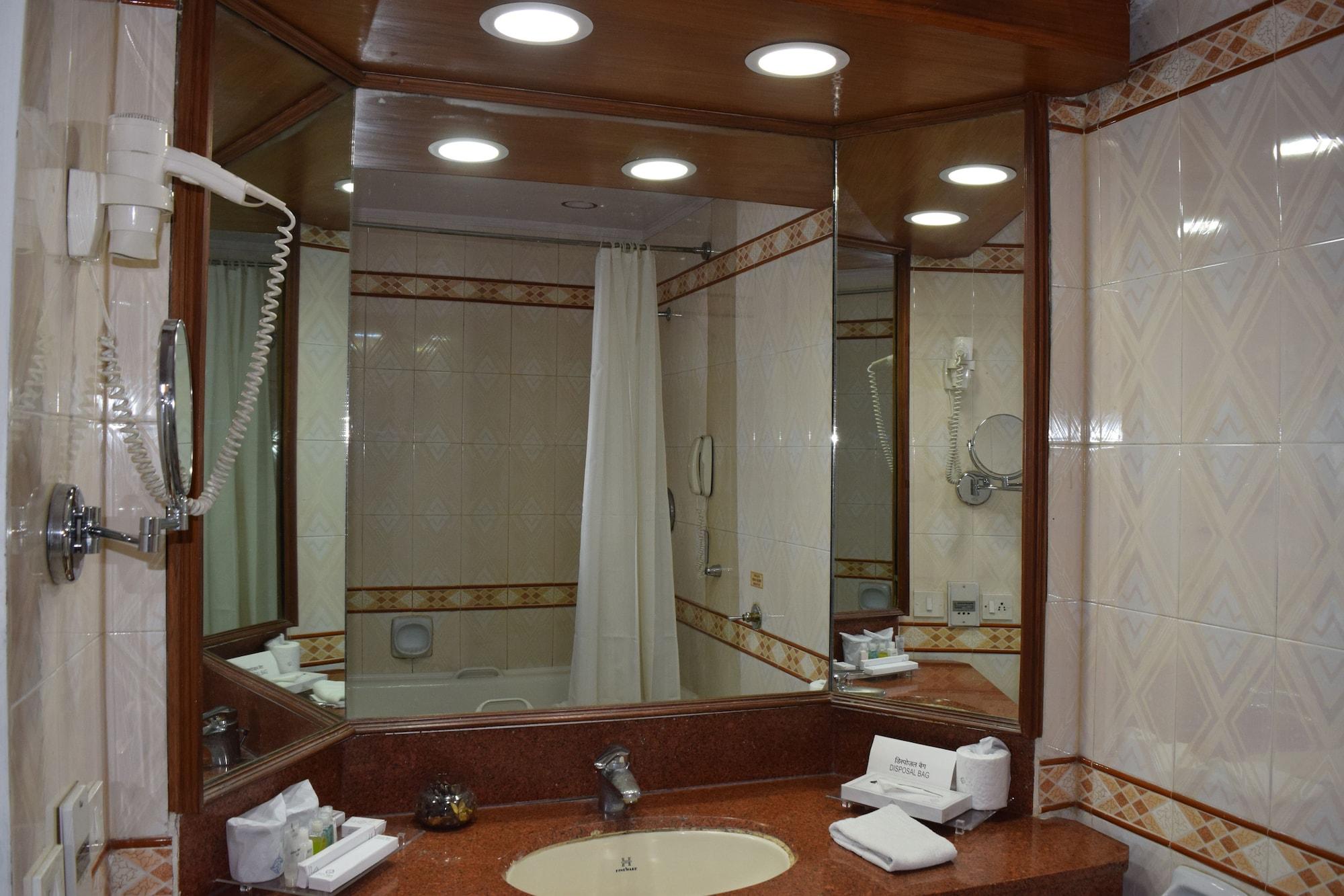 Hotel Samrat, นิวเดลี ภายนอก รูปภาพ