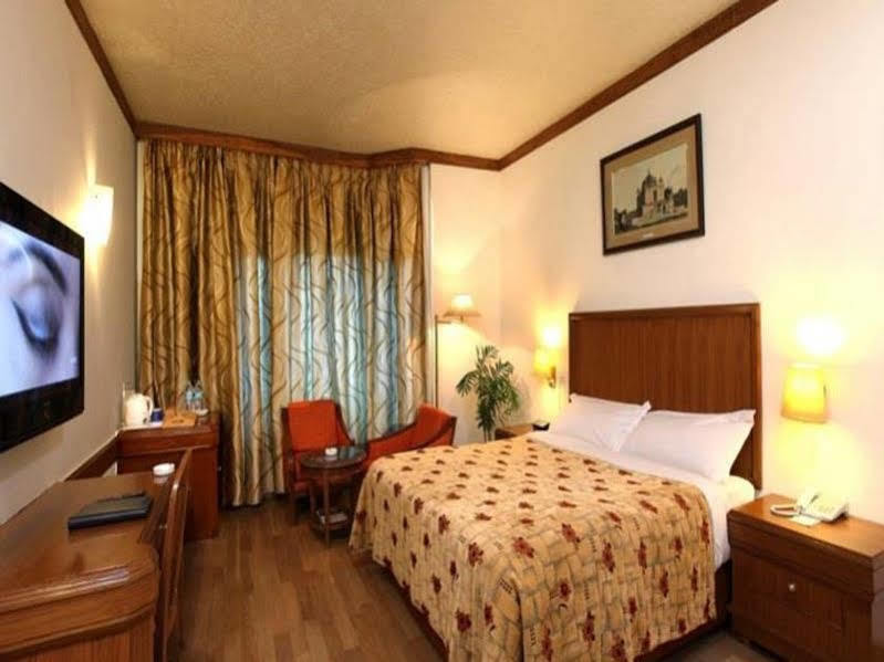 Hotel Samrat, นิวเดลี ภายนอก รูปภาพ